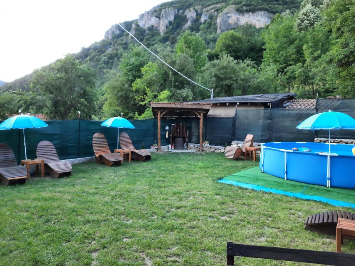 Guest House Lazar Raykov リバリツァ エクステリア 写真